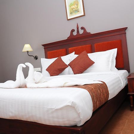 Vijayapark Hotel Kaduturutti Eksteriør bilde