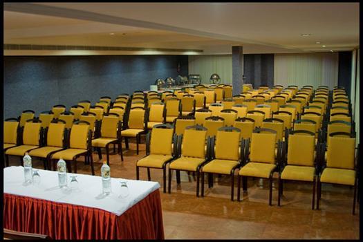 Vijayapark Hotel Kaduturutti Eksteriør bilde